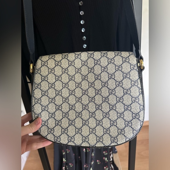 Authentic!! Gucci GG Supreme Small Linea A Shoulder Bag in blue and tan - Picture 6 of 11